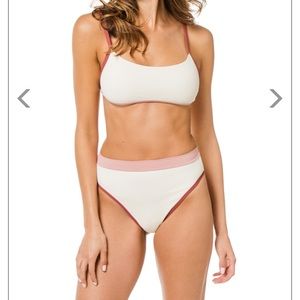 L*SPACE Ridin’ high bikini top M